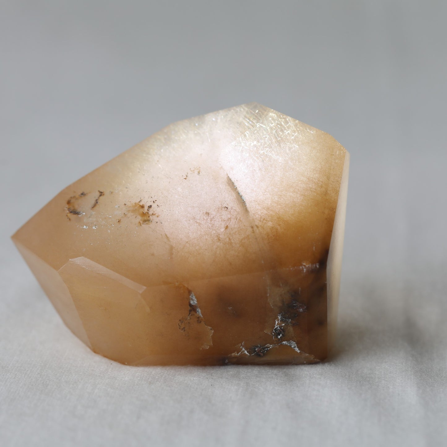 Tremolite
Yellowish Amphibole
Golden Amphibole
Honey Yellow Amphibole
Light Yellow Amphibole
Yellow-Brown Amphibole
freeform
sentient crystals
minerals
meditation