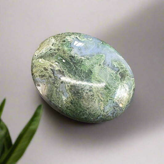 Moss Agate Palmstone 80 gm