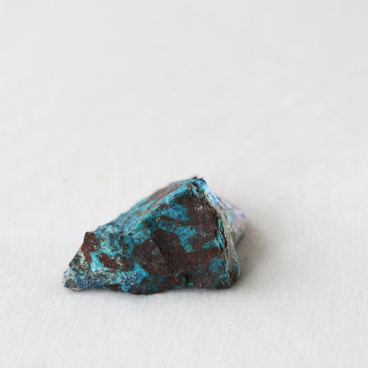 Shattuckite Raw 48Gm - Sentient Crystals - stone type - stone keywords