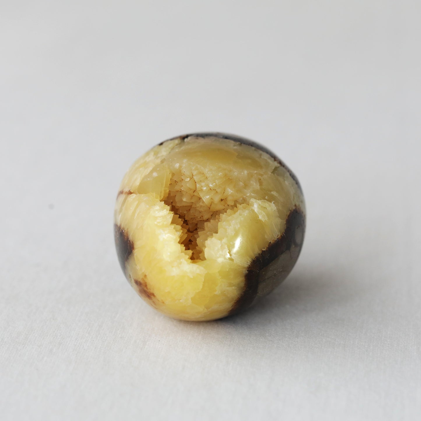 Septarian Druzy Egg 234.30gm - Sentient Crystals - stone type - stone keywords
